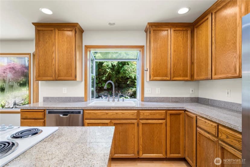 Property photo for 23013 Se 249th Place, Maple Valley photo 11