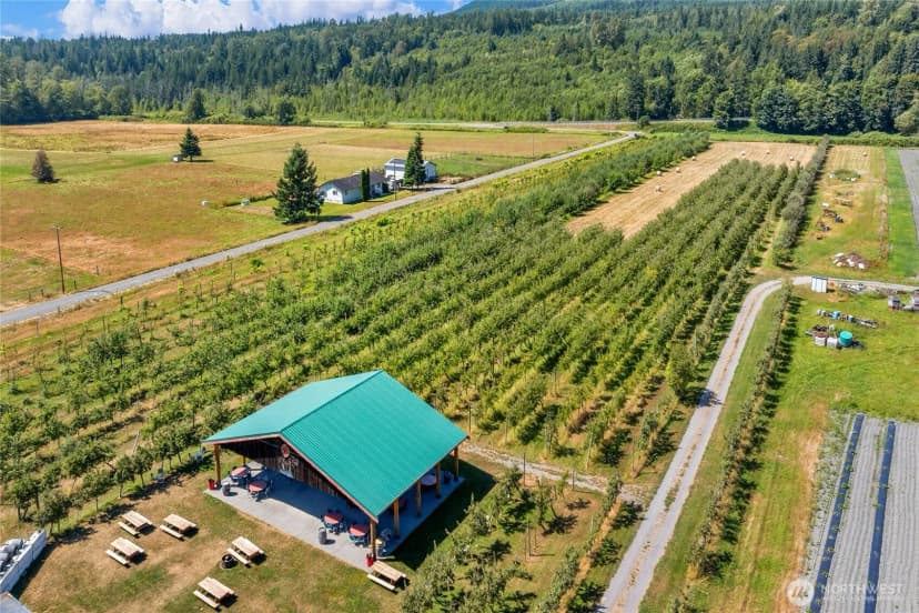Property photo for 8233 Sims Rd, Sedro Woolley photo 8