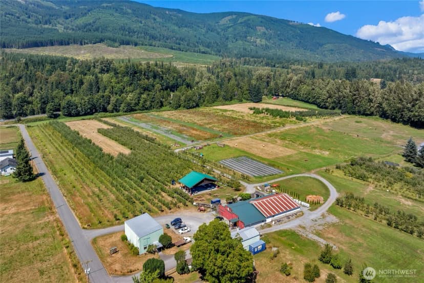 Property photo for 8233 Sims Rd, Sedro Woolley photo 9