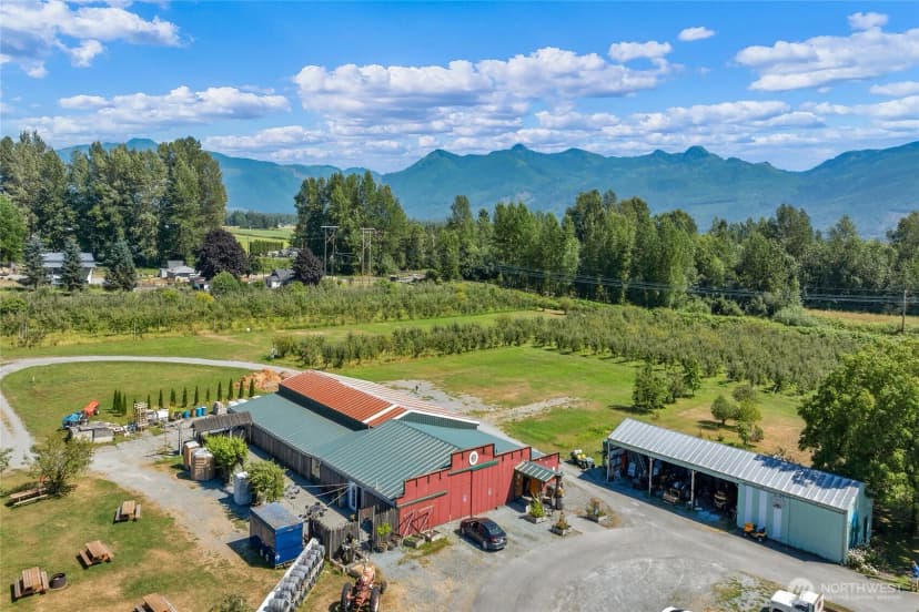 Property photo for 8233 Sims Rd, Sedro Woolley