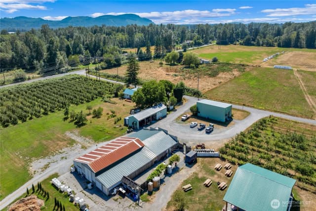 Property photo for 8233 Sims Rd, Sedro Woolley photo 2