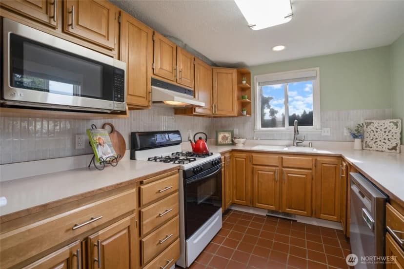 Property photo for 3311 Rodgers Street, Bremerton photo 7
