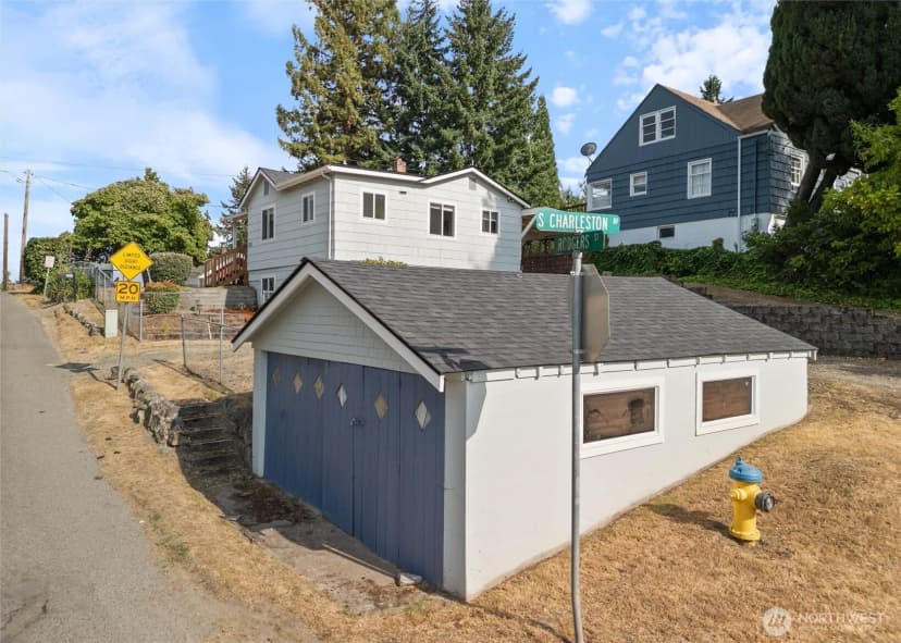 Property photo for 3311 Rodgers Street, Bremerton photo 2