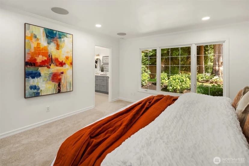 Property photo for 21311 Ne 69th Court, Redmond photo 12