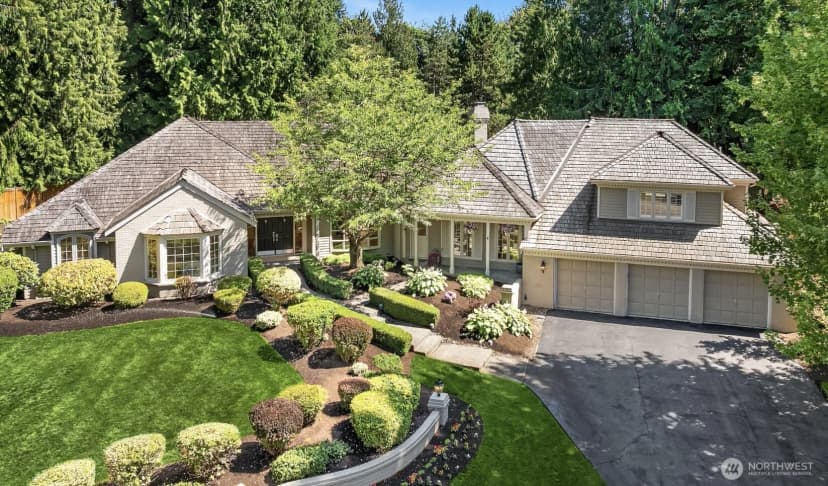 Property photo for 21311 Ne 69th Court, Redmond