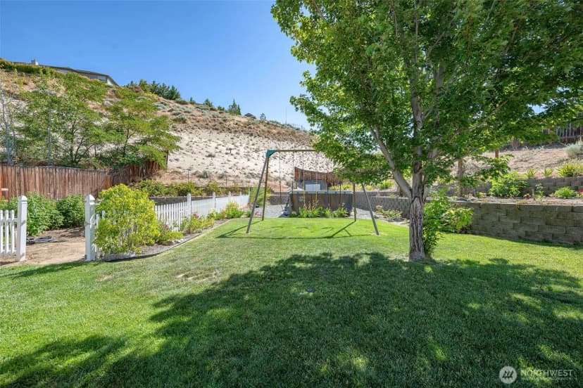 Property photo for 1243 Wheatridge Drive, East Wenatchee photo 33