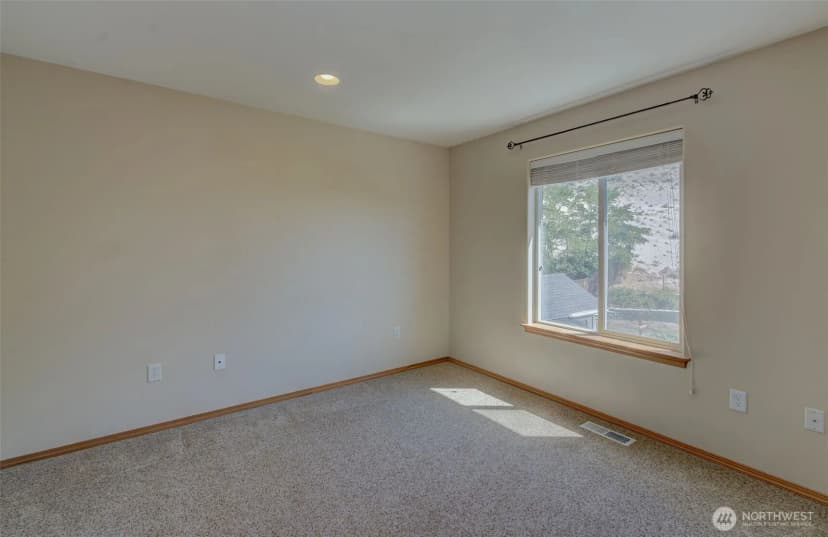 Property photo for 1243 Wheatridge Drive, East Wenatchee photo 28