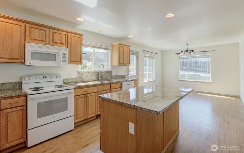 Property photo for 1243 Wheatridge Drive, East Wenatchee photo 11