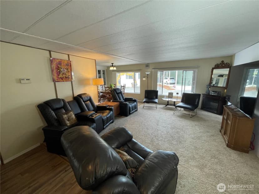 Property photo for 2101 S 324th Street #21, Federal Way photo 7
