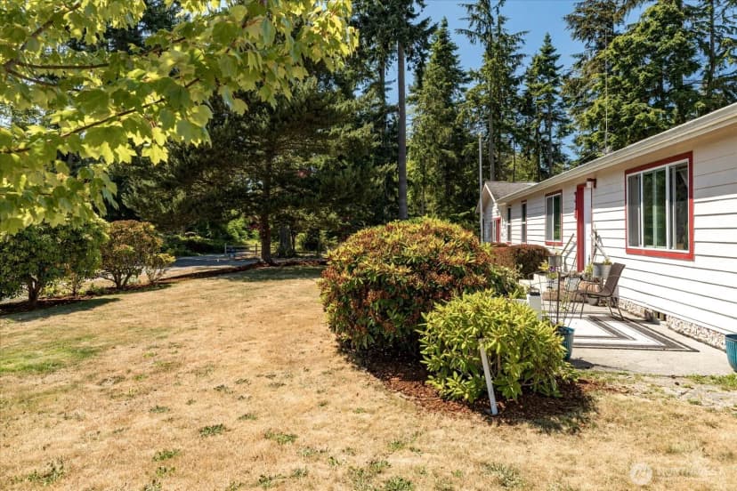 Property photo for 401 Mitchell Drive, Coupeville photo 2