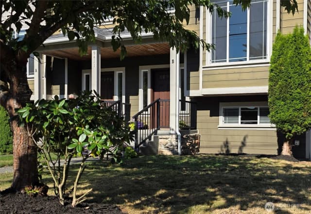 Property photo for 9411 18th Avenue W #b, Everett