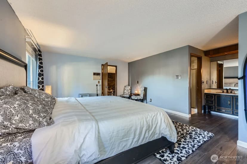 Property photo for 17105 146th Avenue Se, Renton photo 15