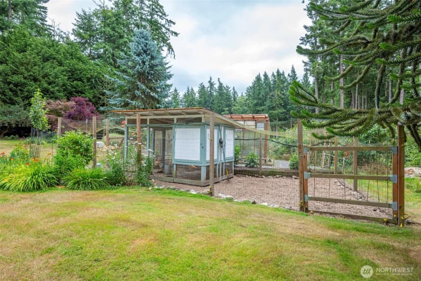 Property photo for 1334 Eagle Ridge Road, Oak Harbor photo 34
