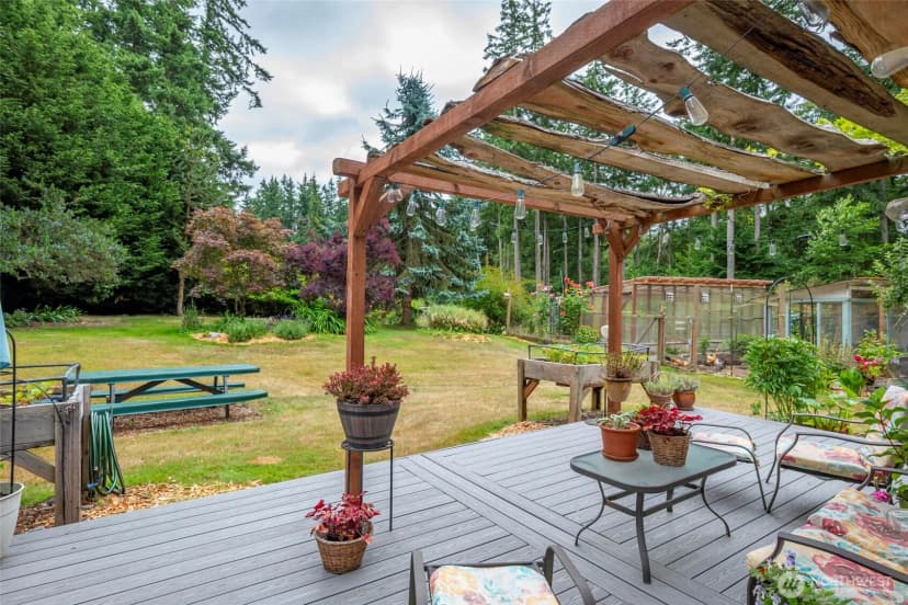 Property photo for 1334 Eagle Ridge Road, Oak Harbor photo 32