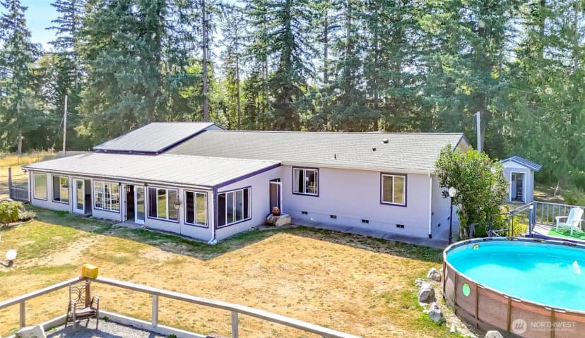 Property photo for 15724 Lawrence Lake Road Se, Yelm photo 4