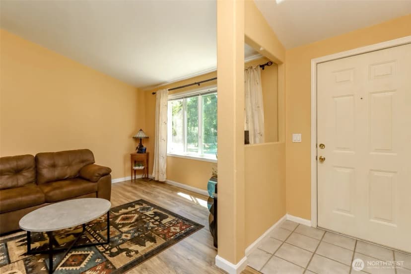 Property photo for 15724 Lawrence Lake Road Se, Yelm photo 5