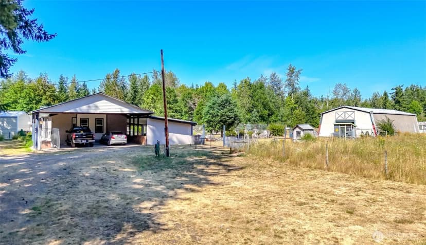 Property photo for 15724 Lawrence Lake Road Se, Yelm photo 24