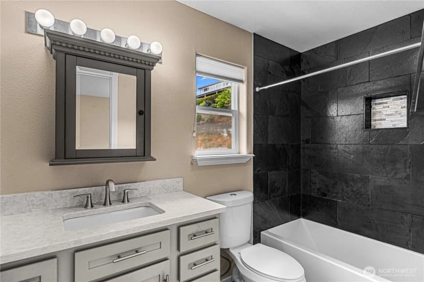 Property photo for 752 Castle Heights Drive, Wenatchee photo 26