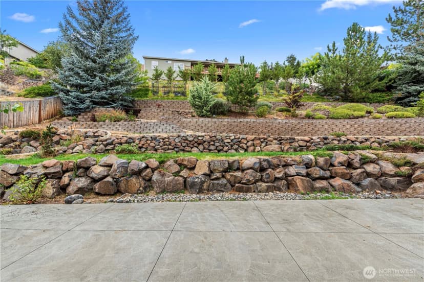 Property photo for 752 Castle Heights Drive, Wenatchee photo 33