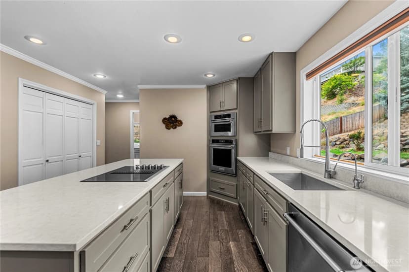 Property photo for 752 Castle Heights Drive, Wenatchee photo 12