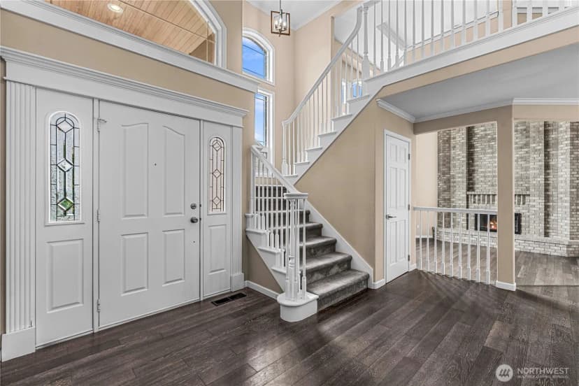 Property photo for 752 Castle Heights Drive, Wenatchee photo 3