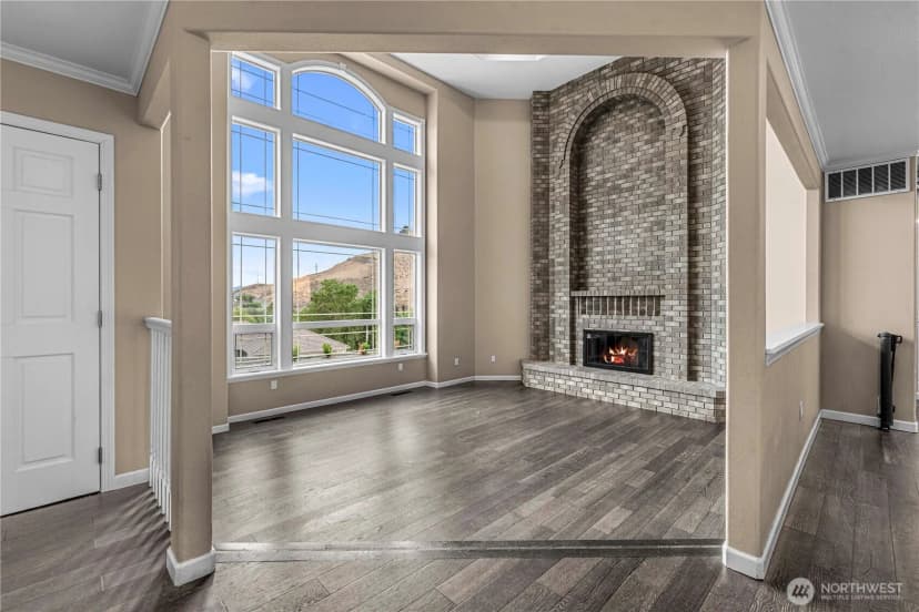 Property photo for 752 Castle Heights Drive, Wenatchee photo 5