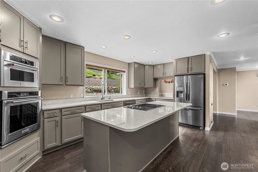 Property photo for 752 Castle Heights Drive, Wenatchee photo 10