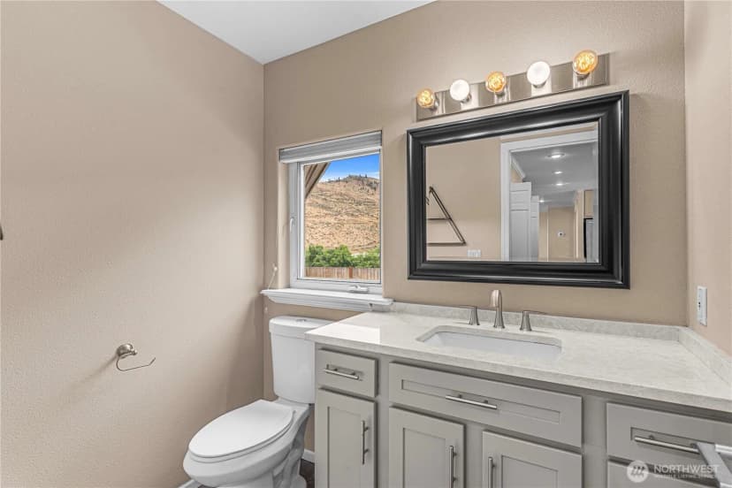 Property photo for 752 Castle Heights Drive, Wenatchee photo 29