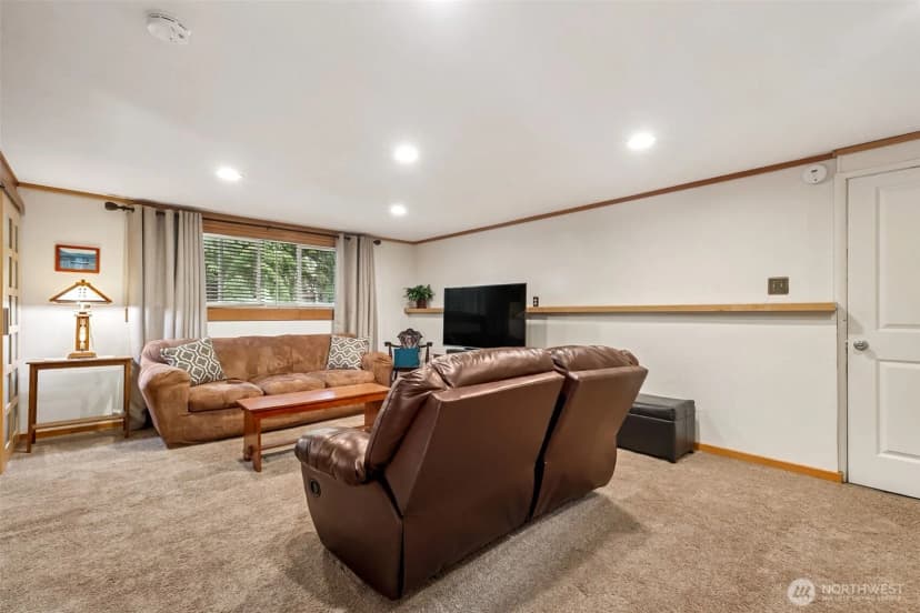 Property photo for 20623 98th Place S, Kent photo 18