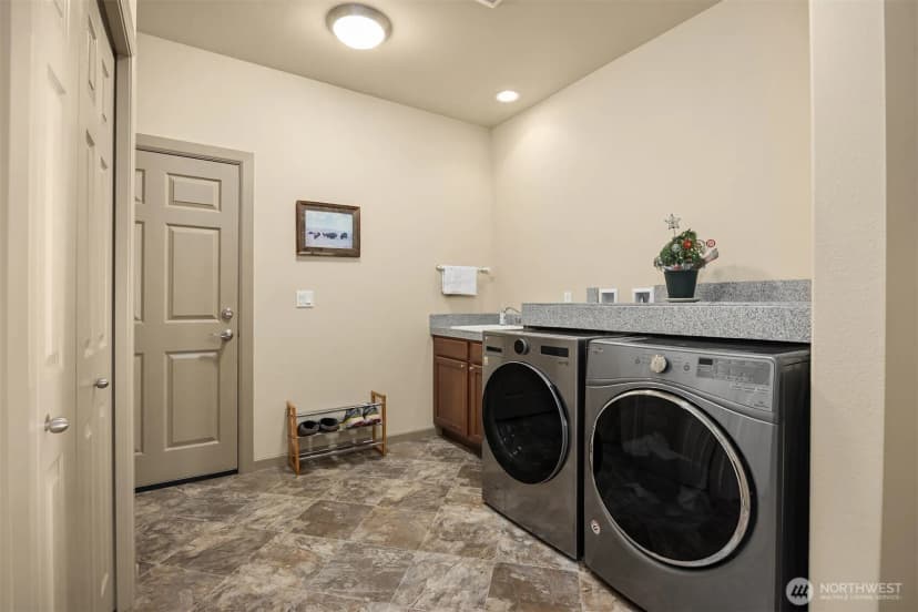Property photo for 52 Carriage Drive, Sequim photo 29