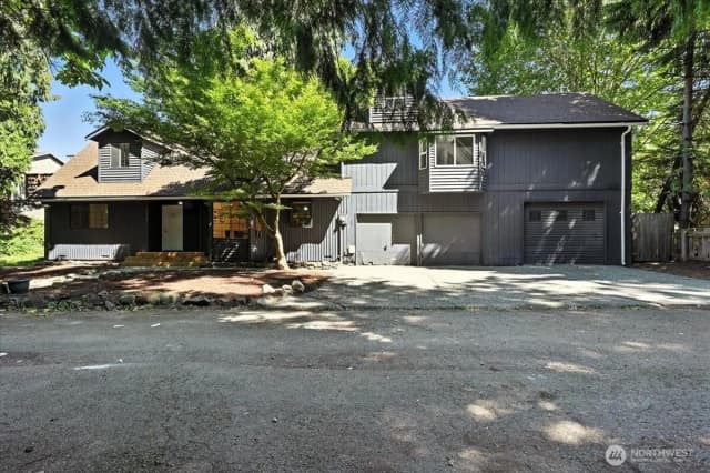 Property photo for 15230 44th Avenue W, Lynnwood