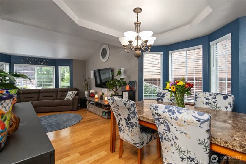 Property photo for 23215 Se 282nd Place, Maple Valley photo 8