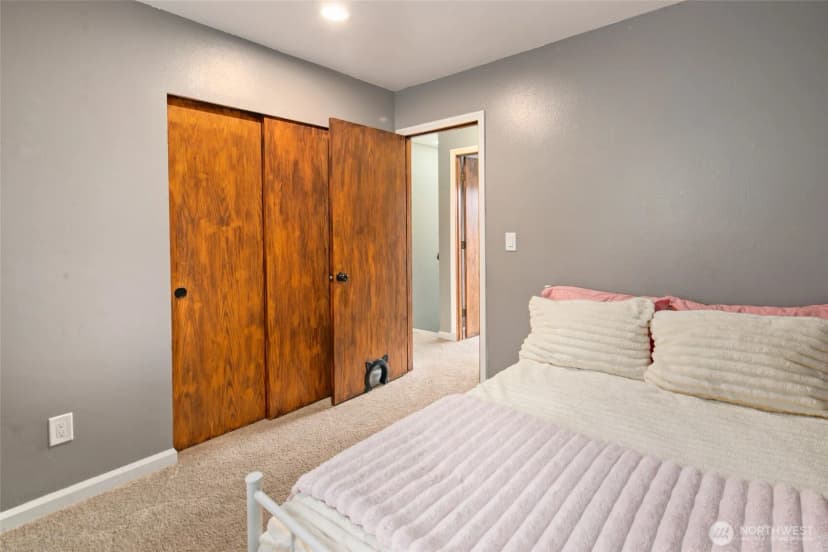 Property photo for 23215 Se 282nd Place, Maple Valley photo 25