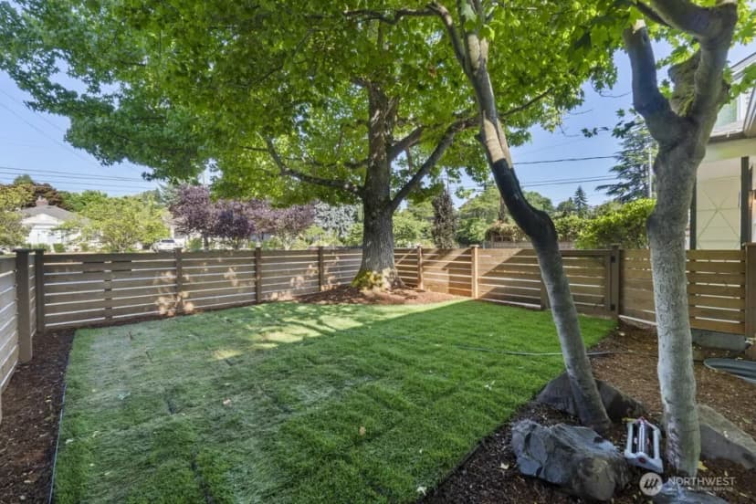 Property photo for 2646 34th Avenue W, Seattle photo 31