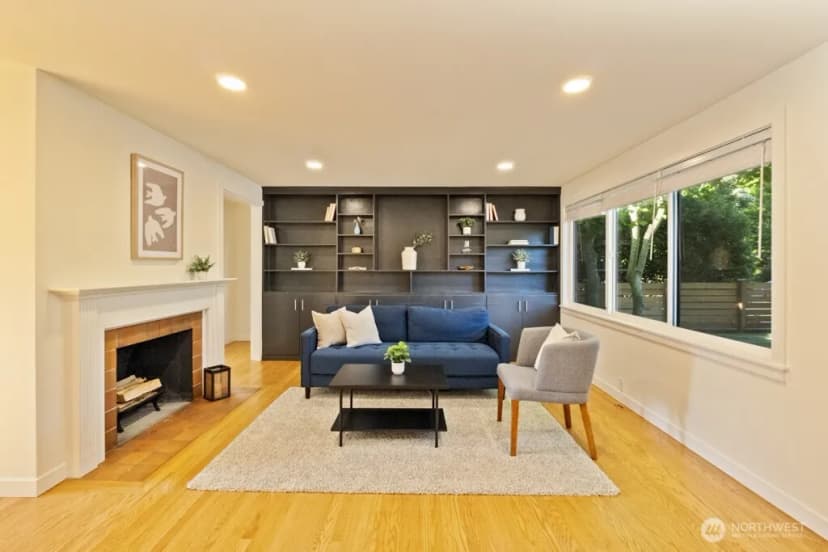 Property photo for 2646 34th Avenue W, Seattle photo 11