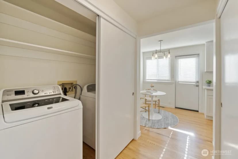 Property photo for 2646 34th Avenue W, Seattle photo 28