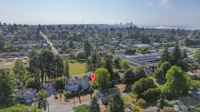 Property photo for 2646 34th Avenue W, Seattle photo 33