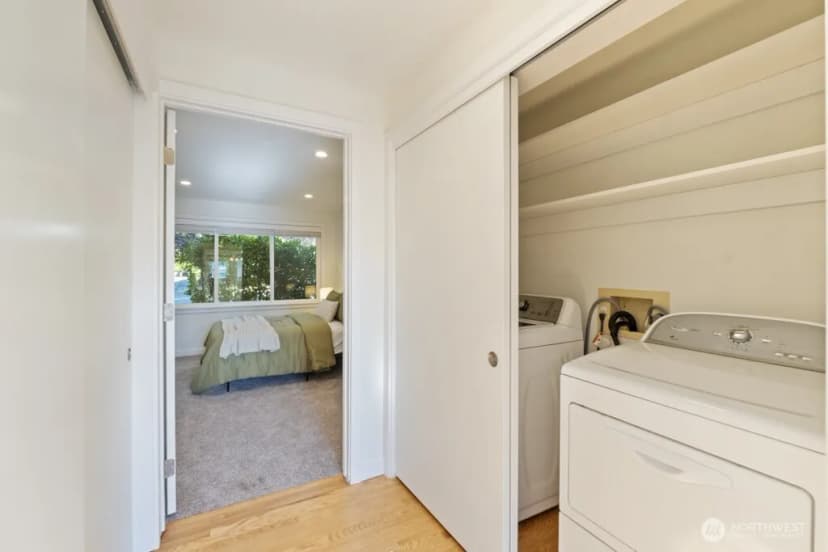 Property photo for 2646 34th Avenue W, Seattle photo 27