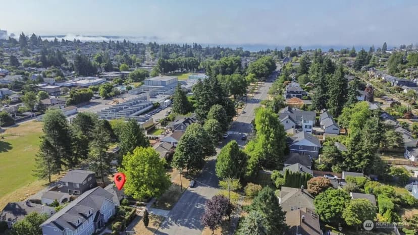 Property photo for 2646 34th Avenue W, Seattle photo 34