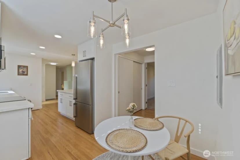 Property photo for 2646 34th Avenue W, Seattle photo 16