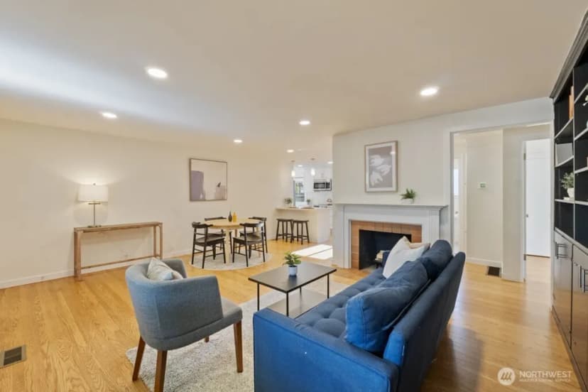 Property photo for 2646 34th Avenue W, Seattle photo 7