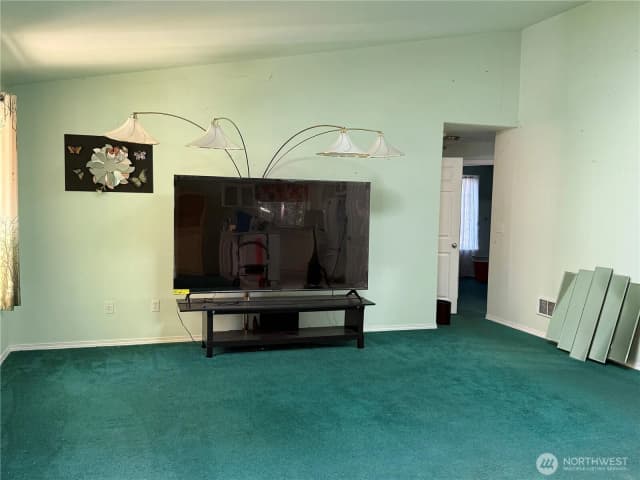 Property photo for 22708 Briarwood Court Se, Yelm photo 2