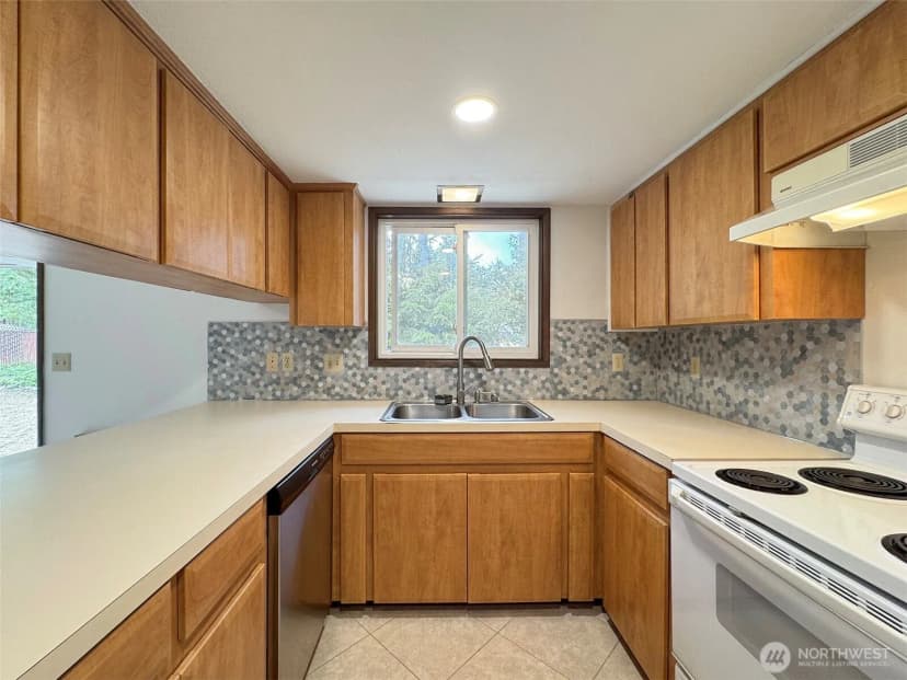 Property photo for 2134 W 6th Street, Port Angeles photo 11