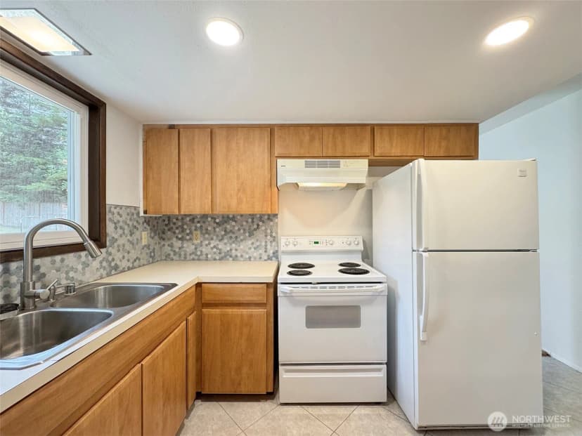 Property photo for 2134 W 6th Street, Port Angeles photo 10