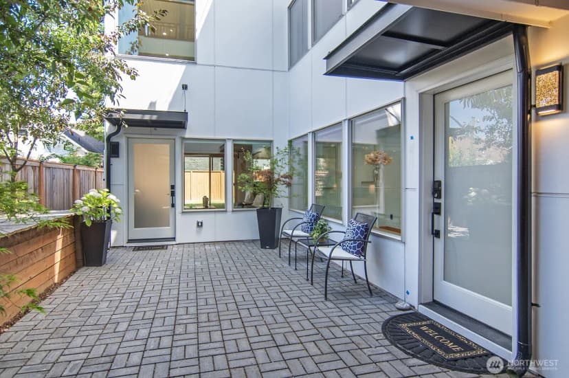 Property photo for 2709 S Ferdinand Street, Seattle photo 5