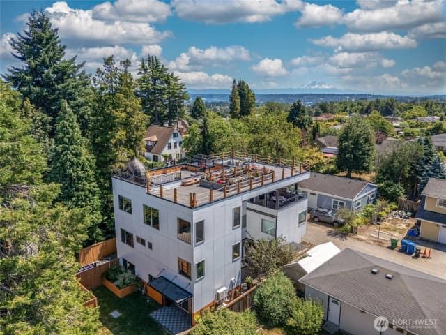 Property photo for 2709 S Ferdinand Street, Seattle photo 4