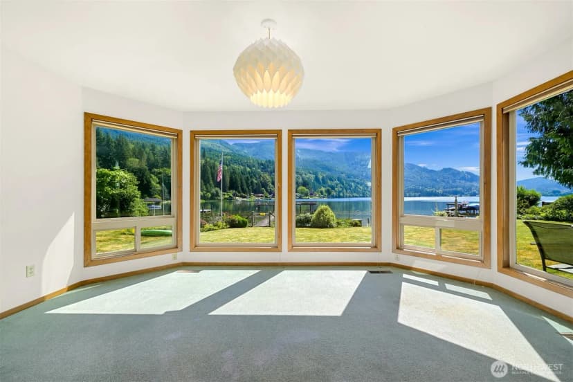 Property photo for 850 Autumn Lane, Bellingham photo 16