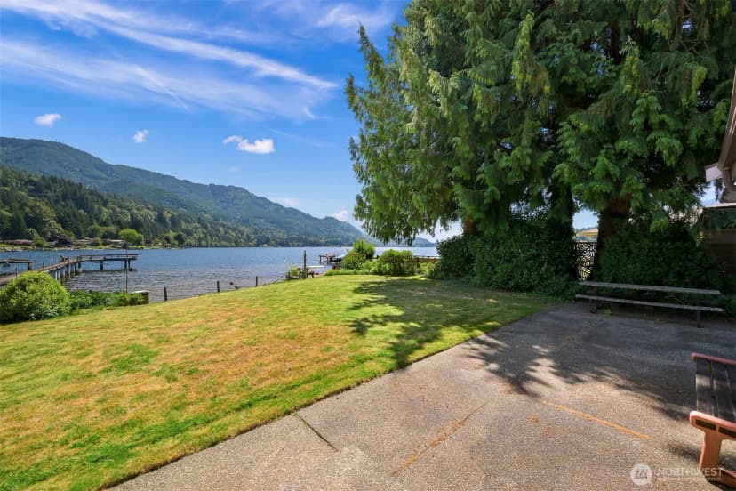 Property photo for 850 Autumn Lane, Bellingham photo 36