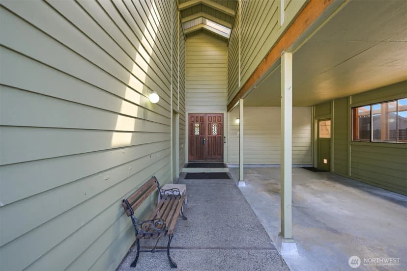 Property photo for 850 Autumn Lane, Bellingham photo 9