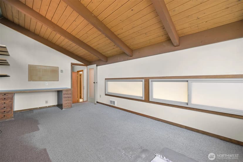 Property photo for 850 Autumn Lane, Bellingham photo 31